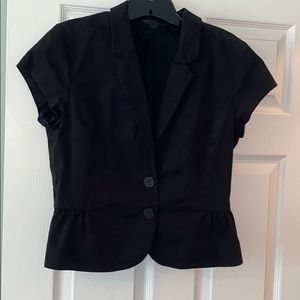 Short sleeved blazer